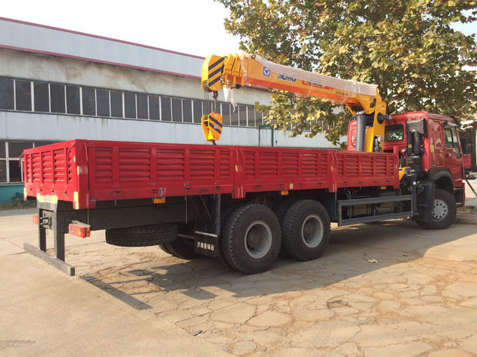 12 toneladas resistentes de HIAB de la grúa 6X4 LHD del camión de elevación telescópica montada camión del cargo